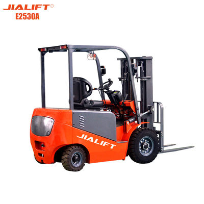 Qualität  2500kg Counter Balance Fork Lift Truck 12kw Lift Motor usine